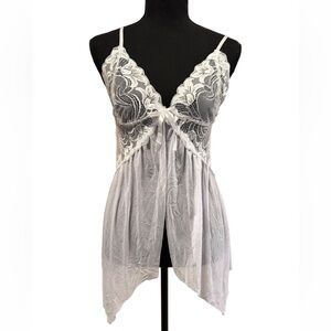 Elegant White Lace Chemise Lingerie size S